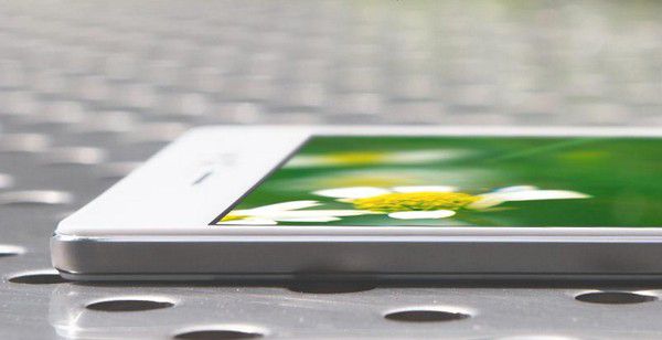 Oppo R5 side