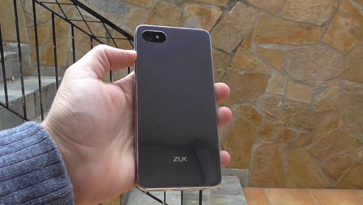 zuk z2 θηκη review