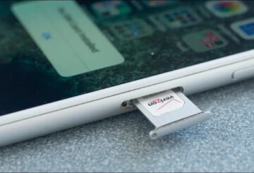 iPhone SIM tray