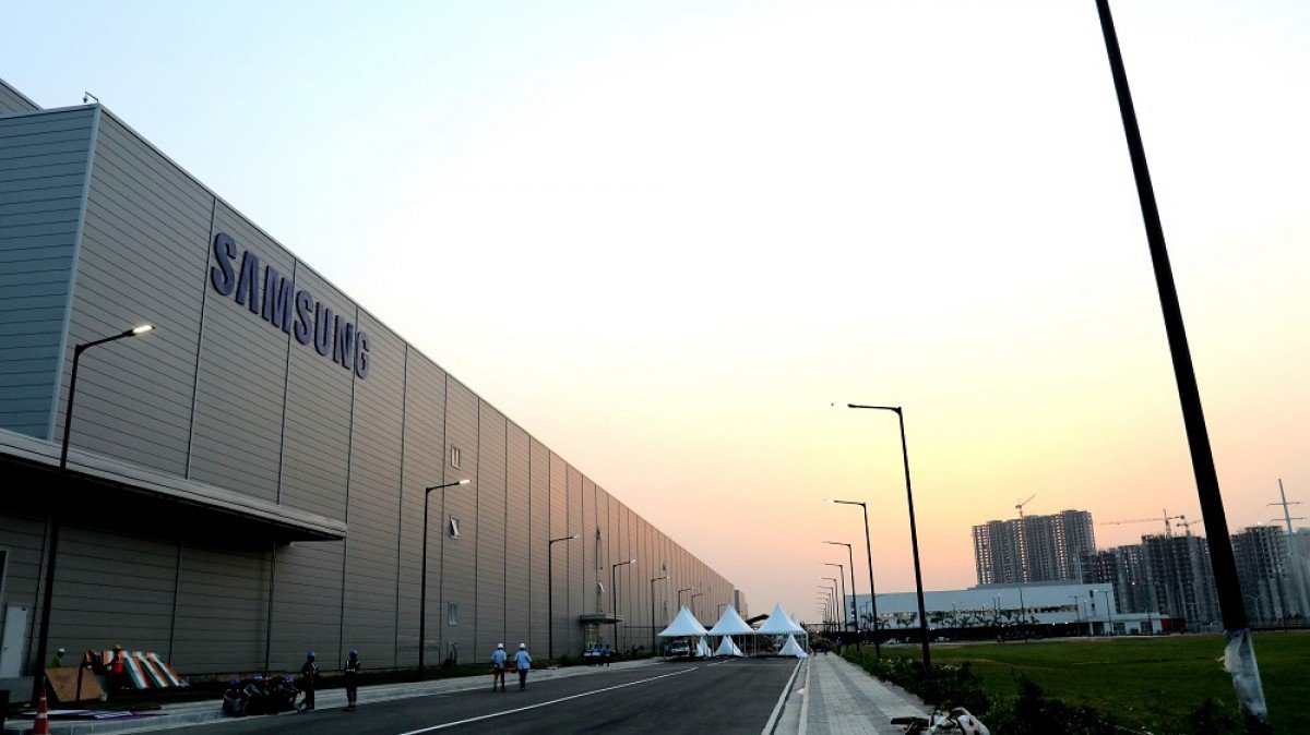samsung εργοστασιο στην ινδια